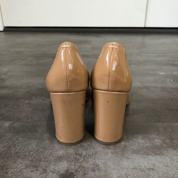 Franco Sarto Round Toe Nude Patent Leather Chunky - Picture 2 of 3